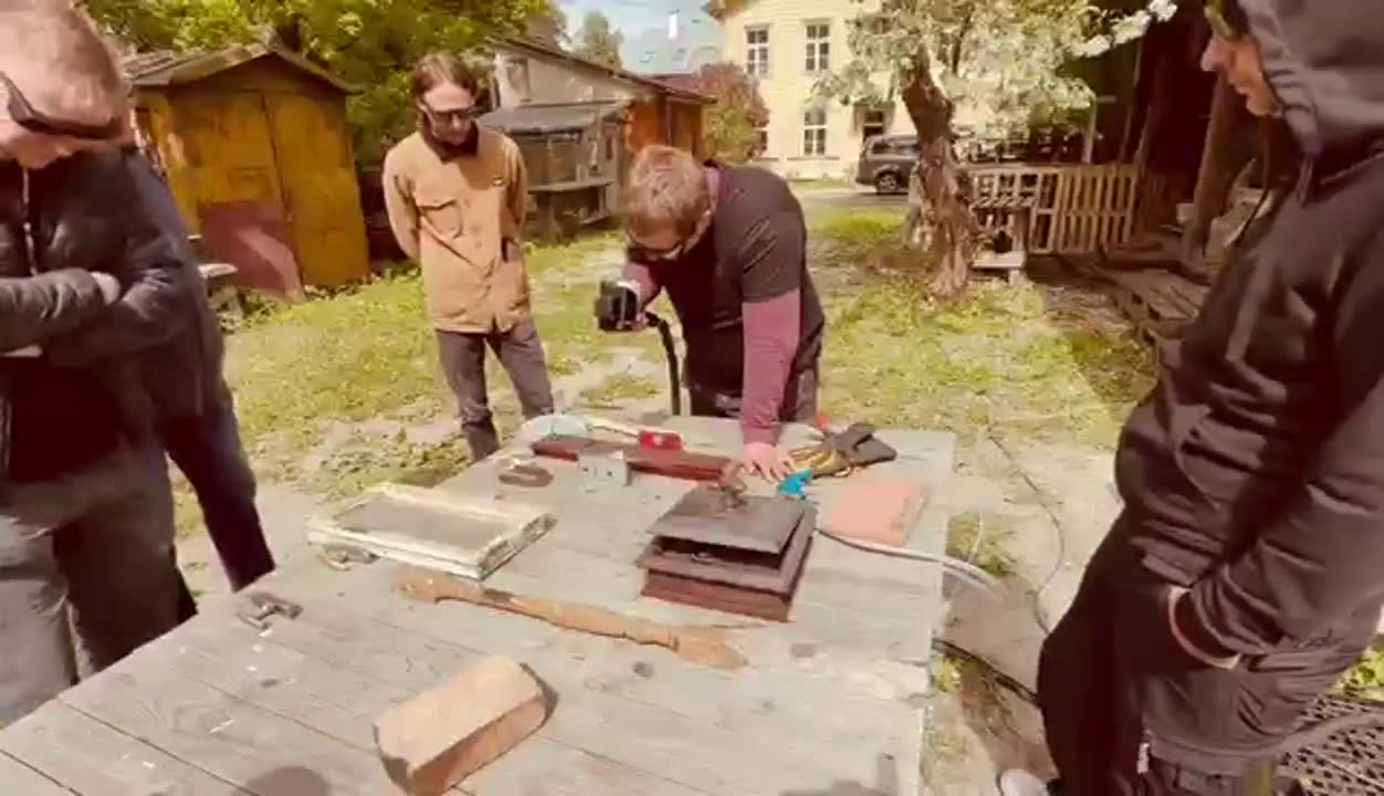 Spetsialistid hindavad tööd